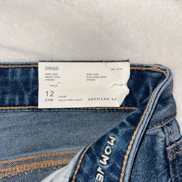 American Eagle Mom Jean - Picture 5 of 6